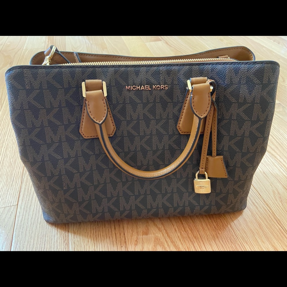 Micheals Kors Tote Bag